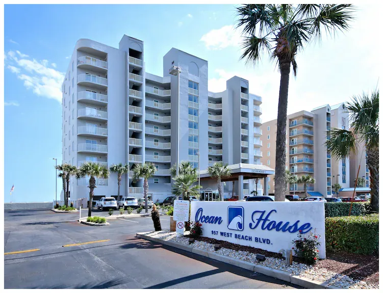 Ocean House I condos in Gulf Shores